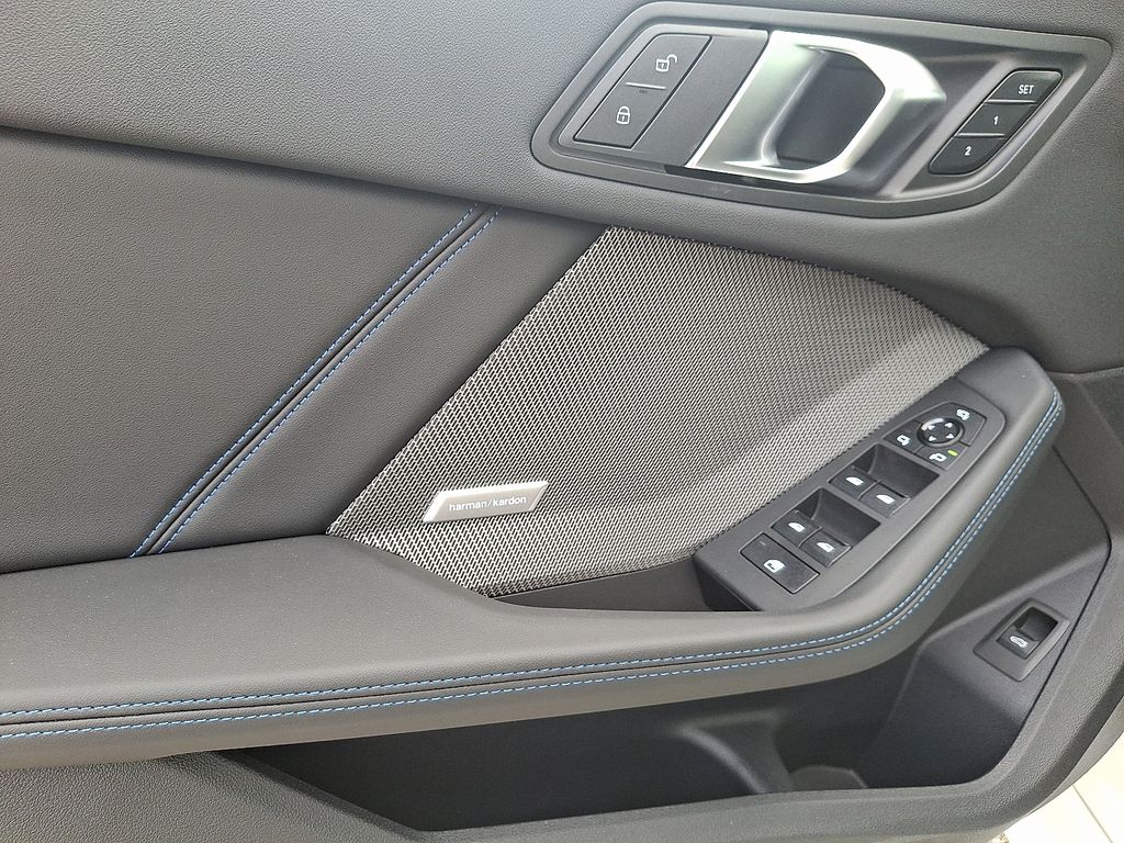 2026 BMW 2 Series M235 - Photo 10