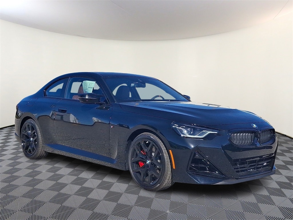 2025 BMW 2 Series M240i's photo