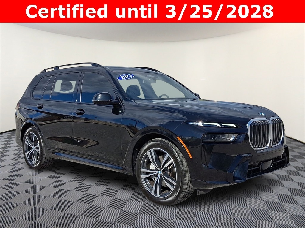 2023 BMW X7 40i's photo
