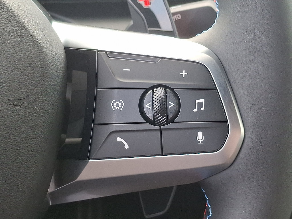 2026 BMW 2 Series M235 - Photo 15
