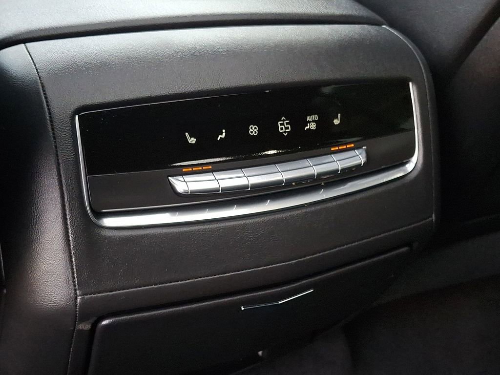2024 Cadillac Escalade Sport - Photo 18