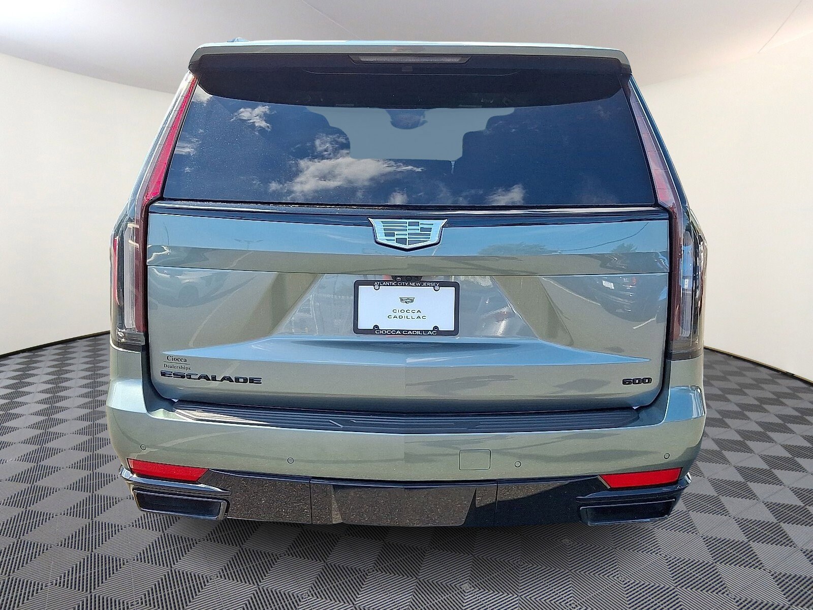 2024 Cadillac Escalade Sport Platinum photo 3