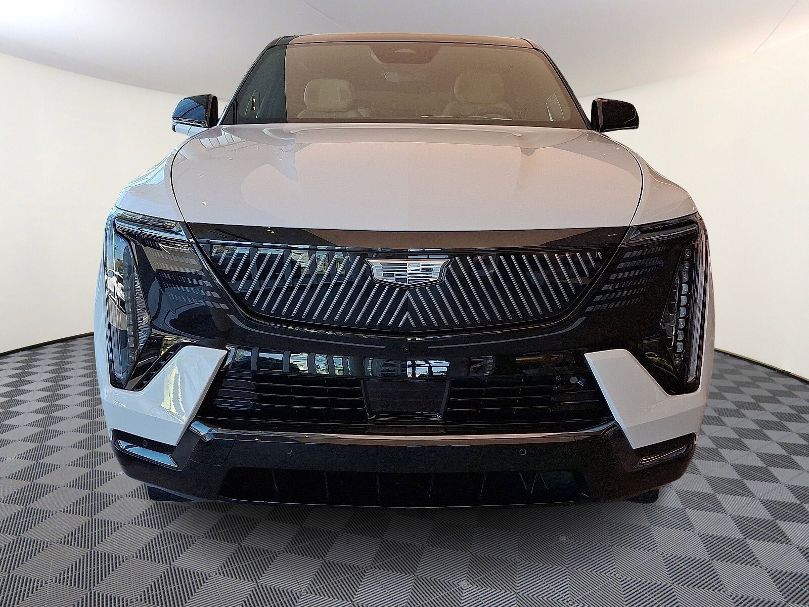 2025 Cadillac Escalade IQ Sport photo 2