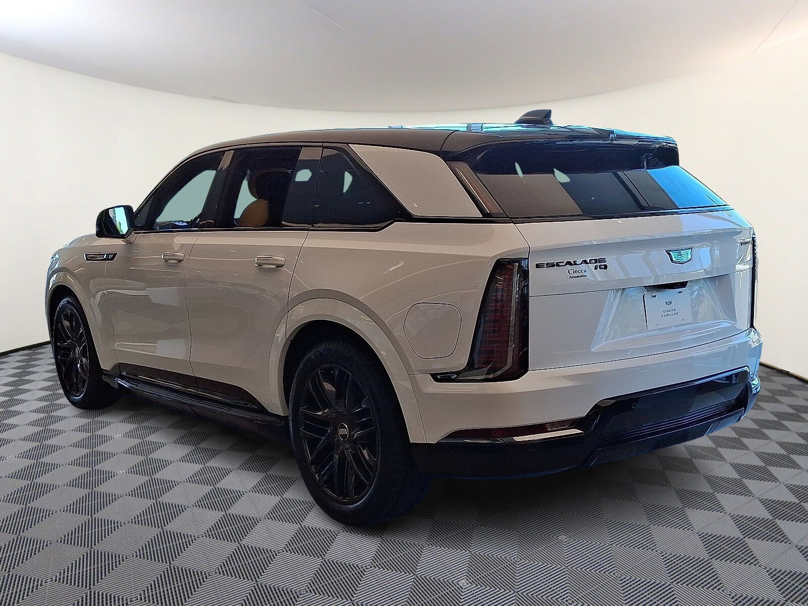 2025 Cadillac Escalade IQ Sport photo 4