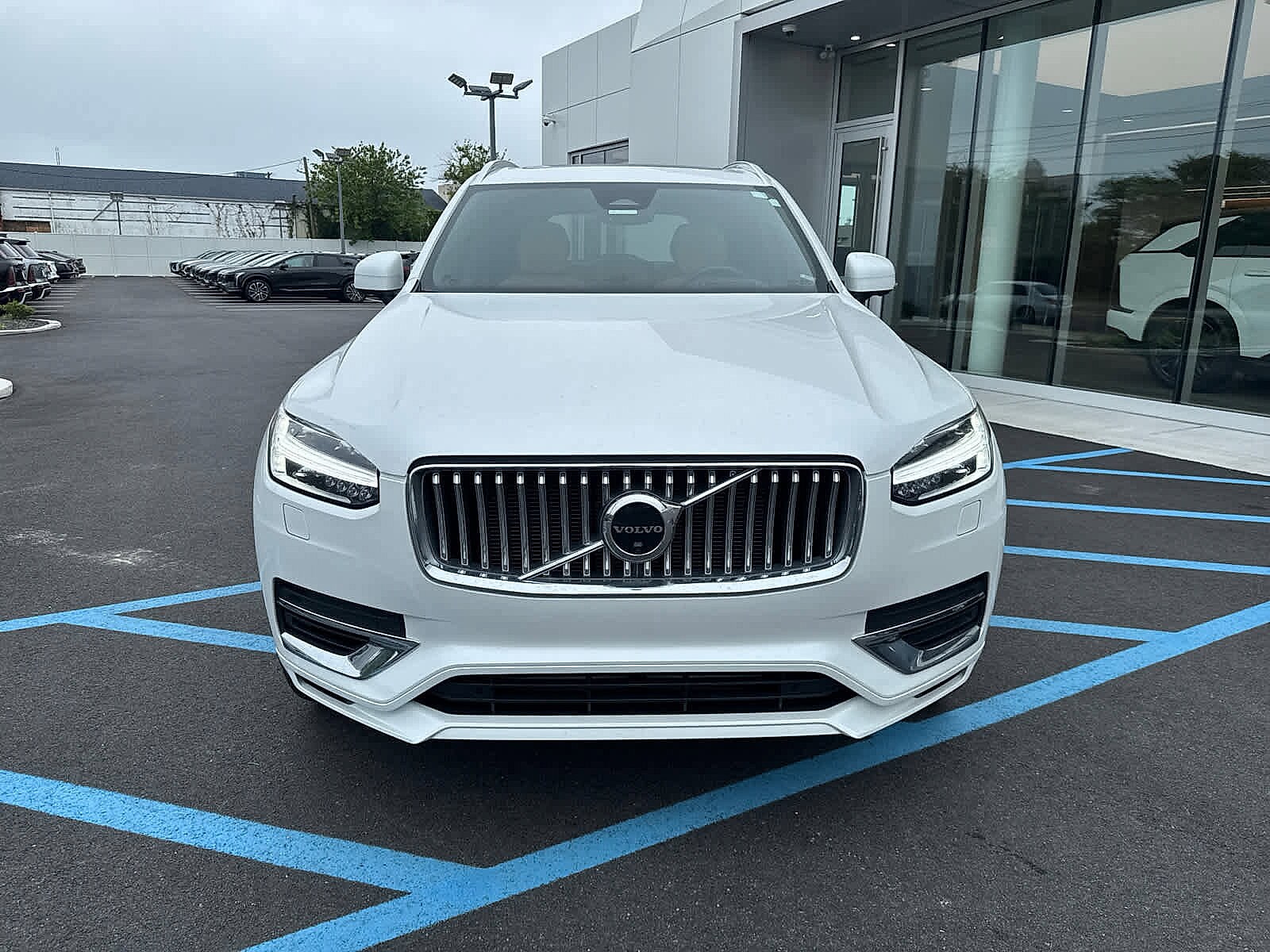 2023 Volvo XC90 Recharge Ultimate photo 2