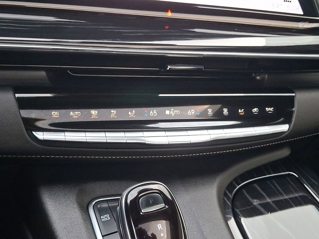 2024 Cadillac Escalade Sport - Photo 23