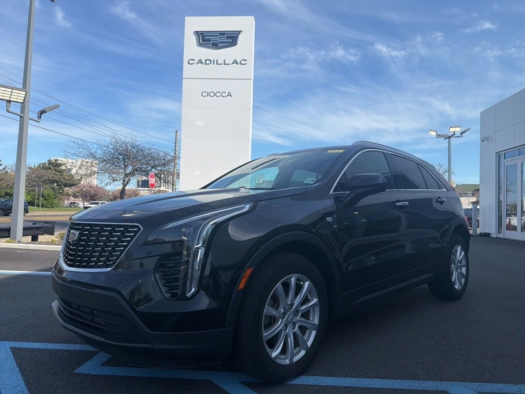 2023 Cadillac XT4 Luxury