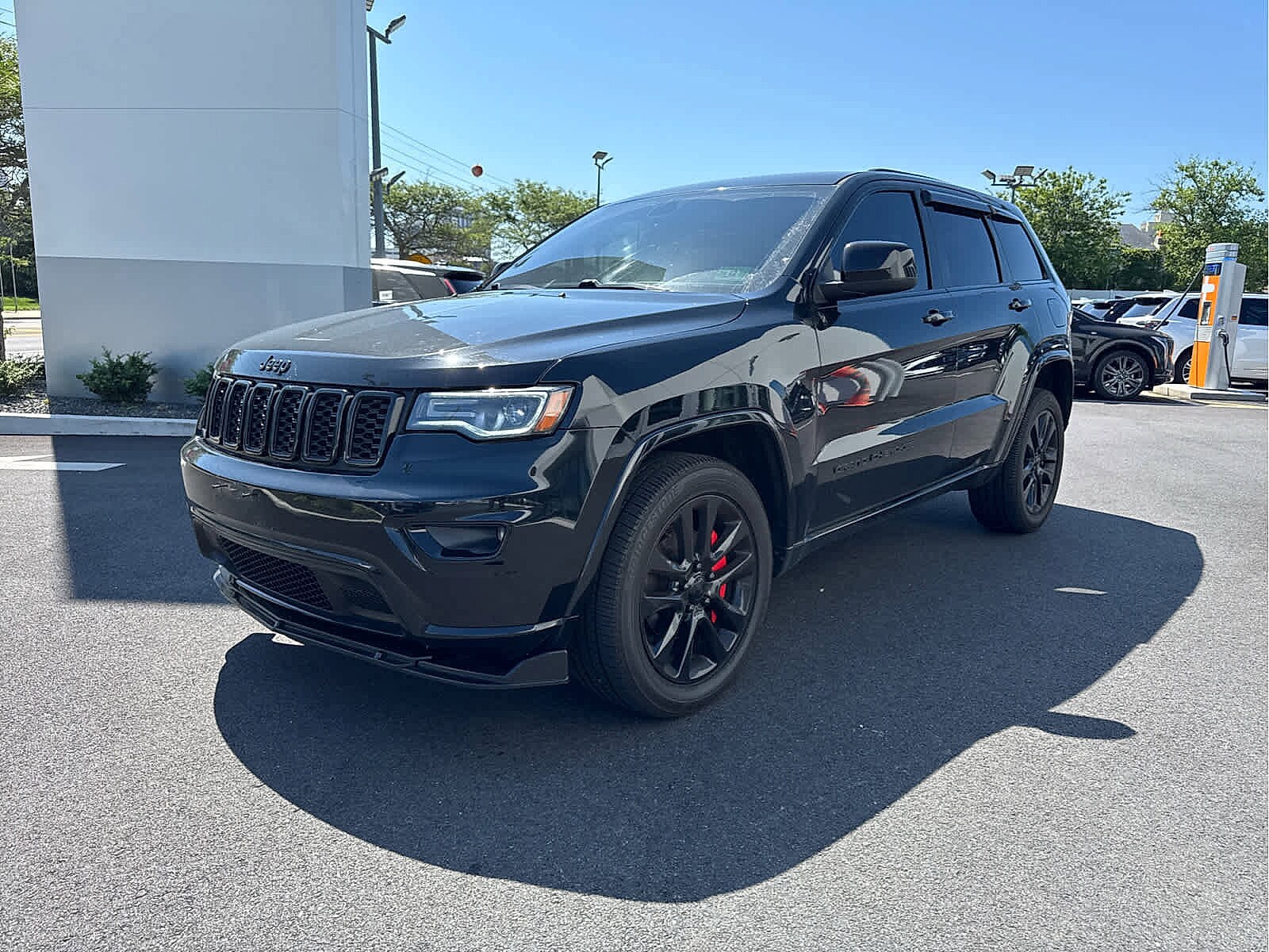 2018 Jeep Grand Cherokee Laredo photo 3