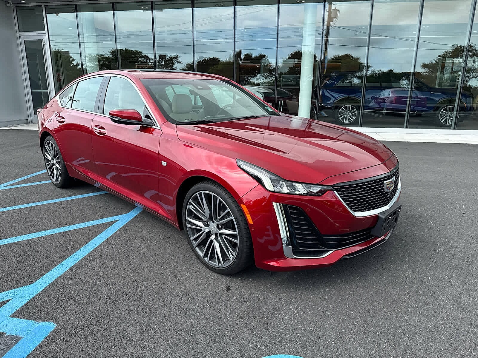 2023 Cadillac CT5 Premium Luxury photo 3
