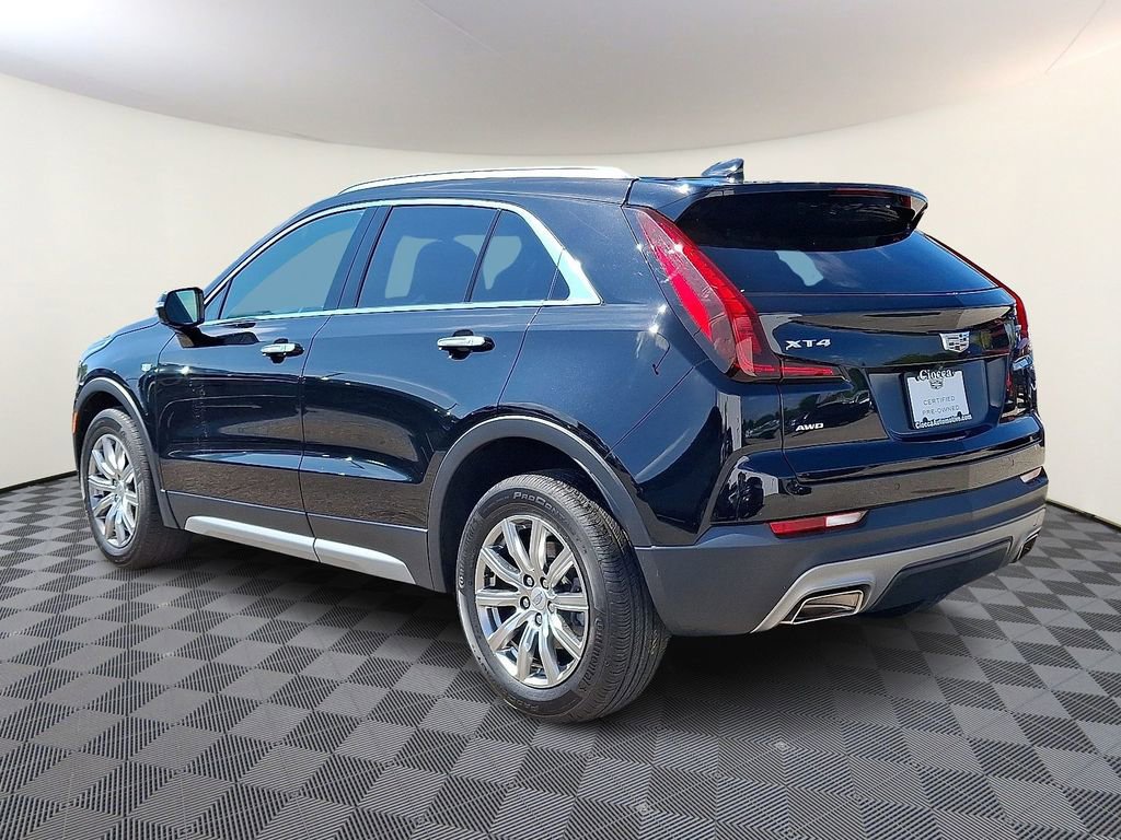 2022 Cadillac XT4 Premium Luxury photo 4