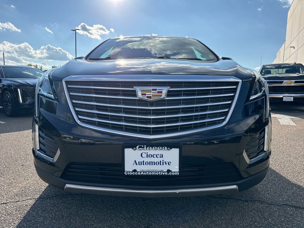 2017 Cadillac XT5 Platinum photo 3