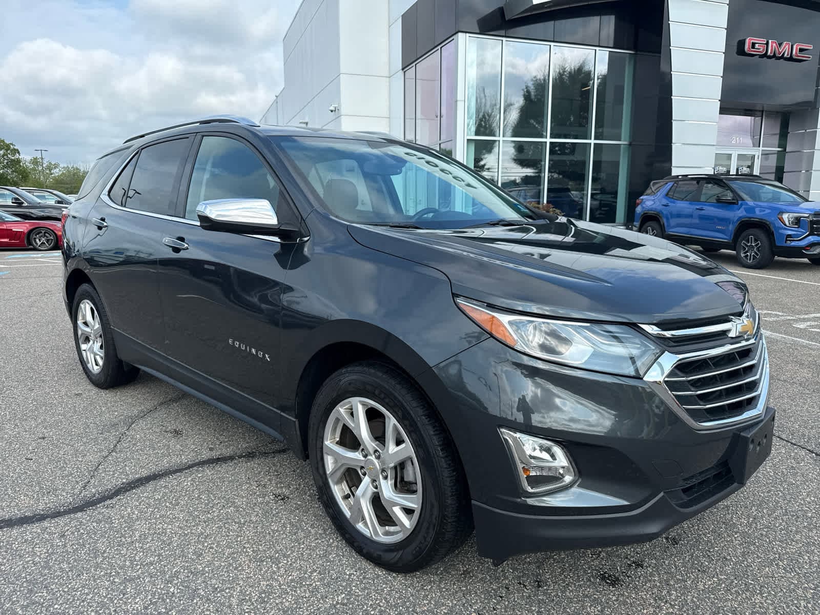 Used 2020 Chevrolet Equinox Premier with VIN 2GNAXXEV9L6197301 for sale in Flemington, NJ