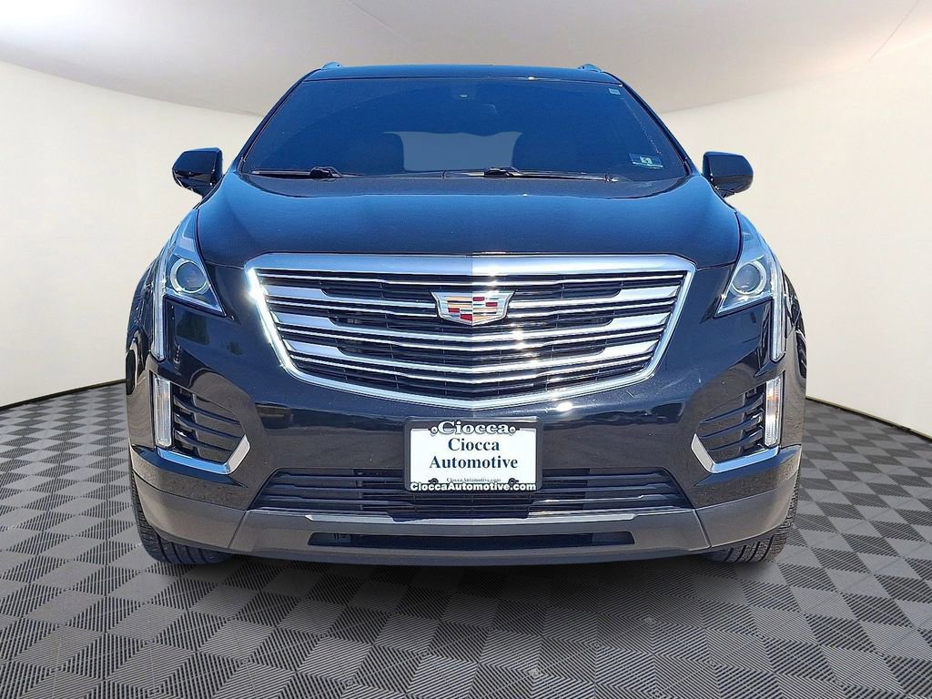 2017 Cadillac XT5 Base photo 2