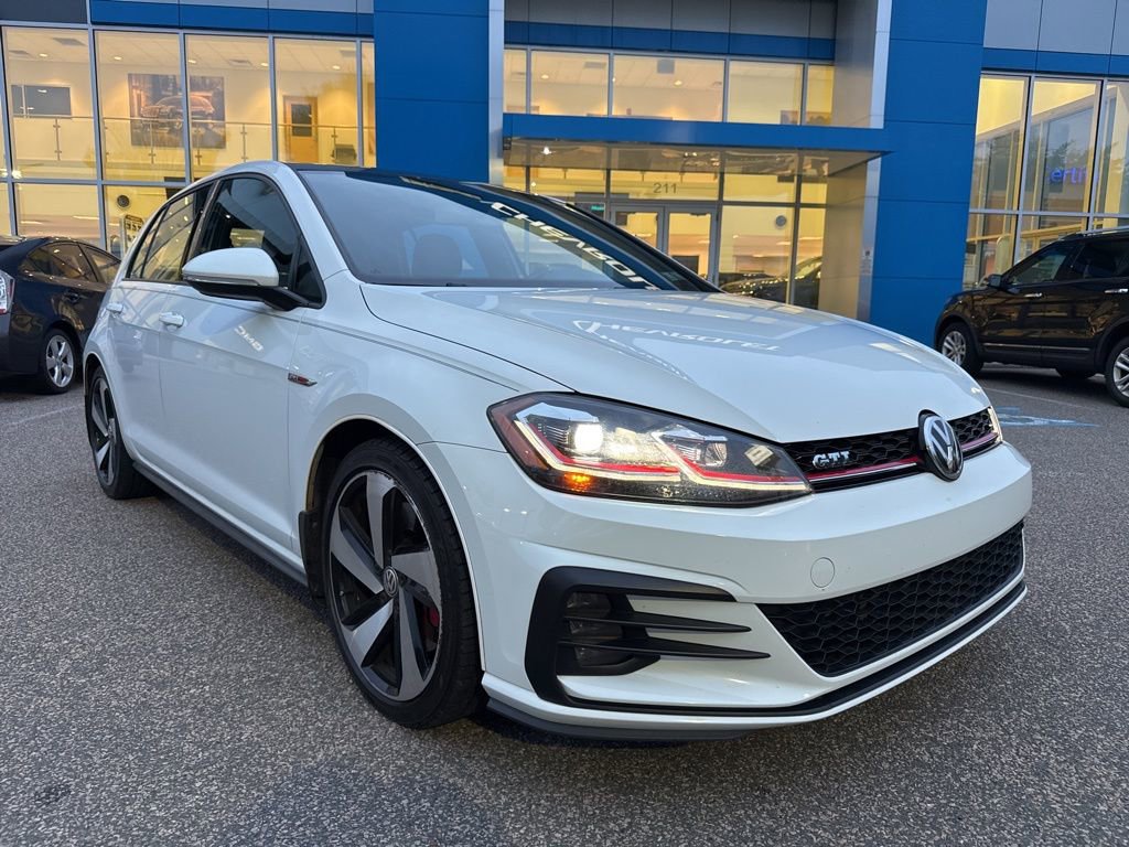 2018 Volkswagen Golf GTI S photo 3