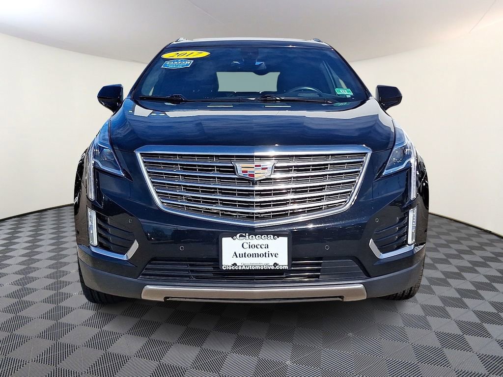 2017 Cadillac XT5 Platinum photo 2