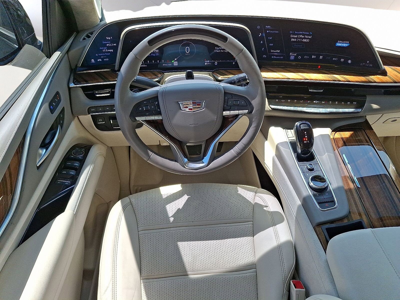 2023 Cadillac Escalade Sport Platinum photo 2