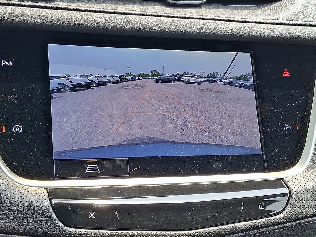 2025 Cadillac XT6 Luxury photo 3