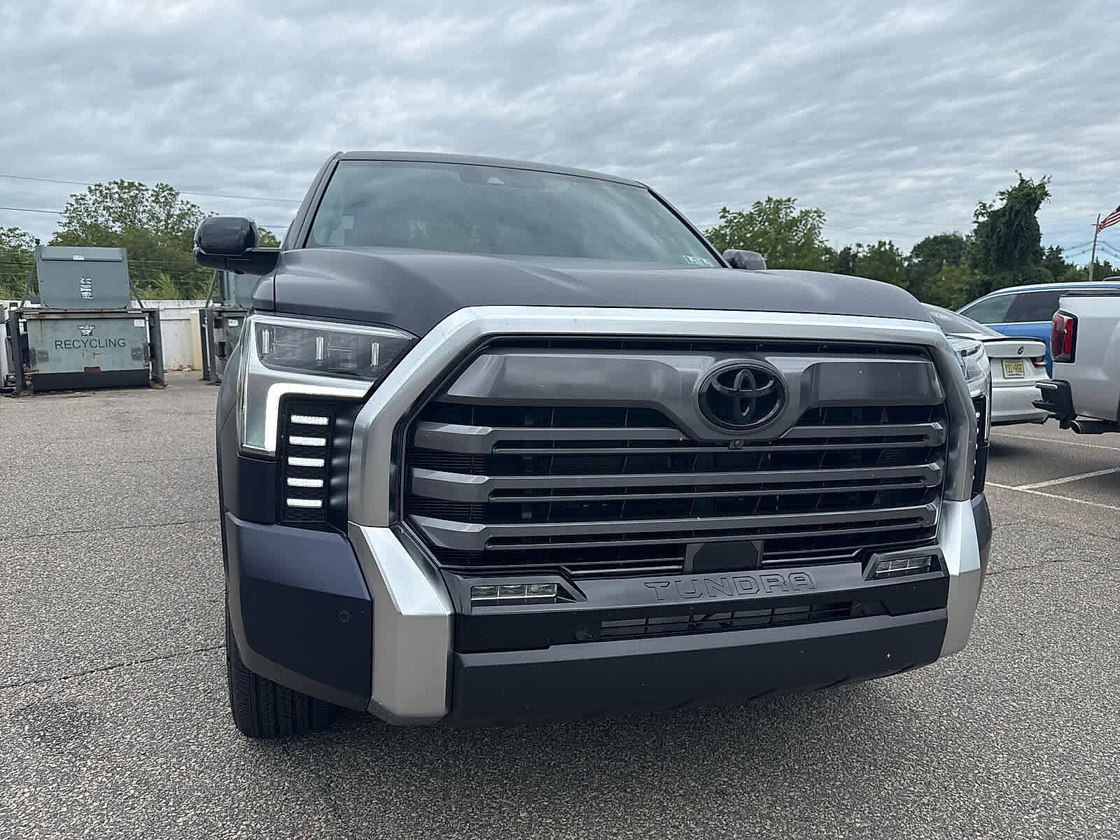 2024 Toyota Tundra Limited photo 3