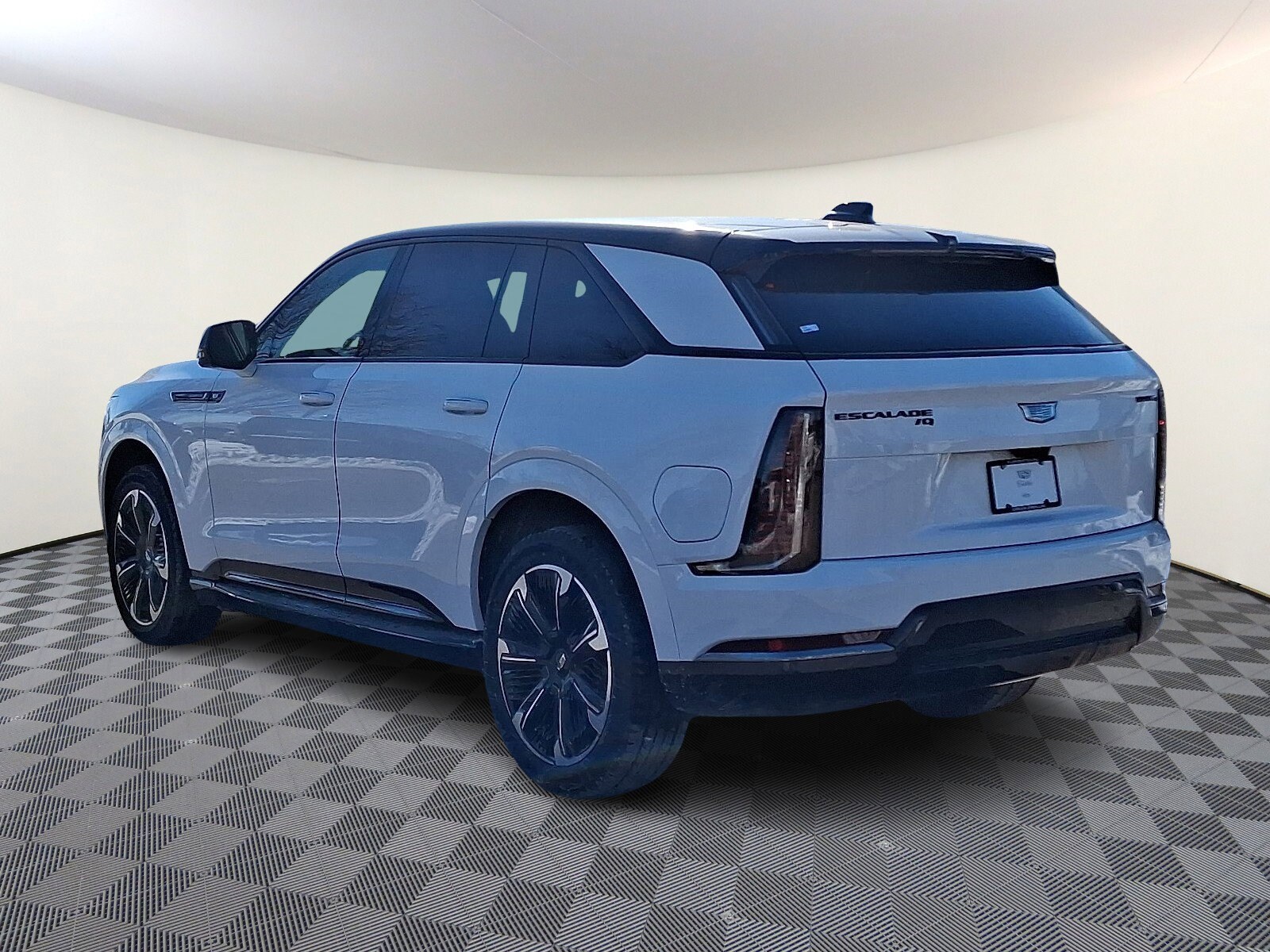 2025 Cadillac Escalade IQ Sport photo 3
