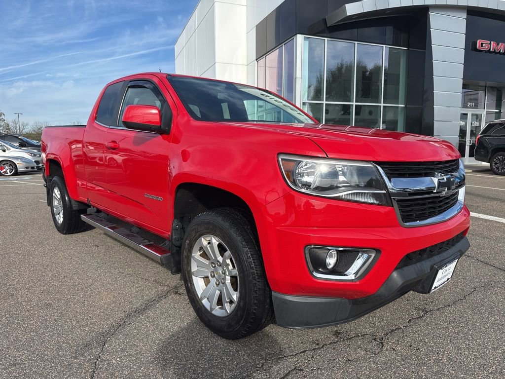 2016 Chevrolet Colorado LT photo 2