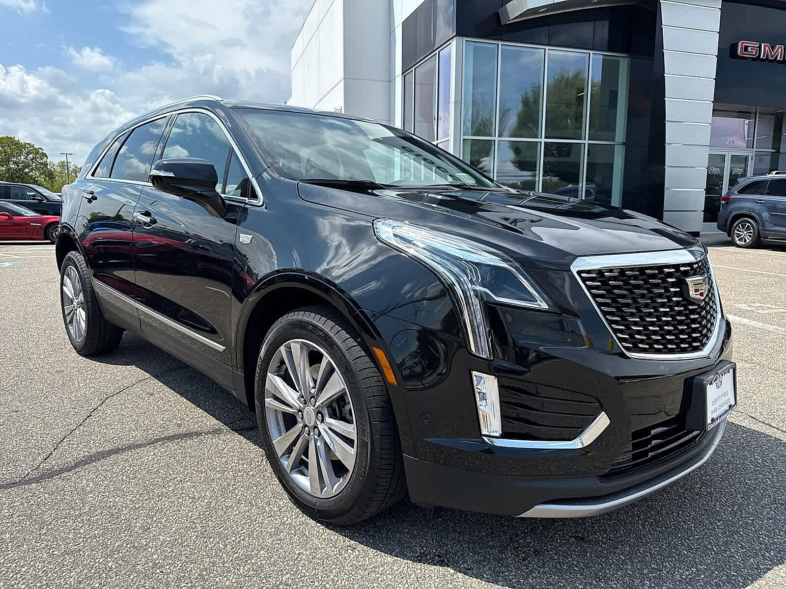 2024 Cadillac XT5 Premium Luxury photo 3