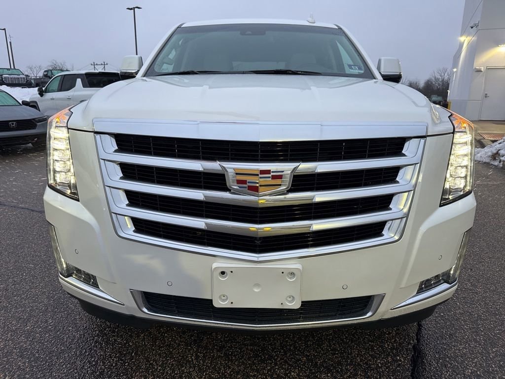 Used 2019 CADILLAC Escalade Luxury SUV
