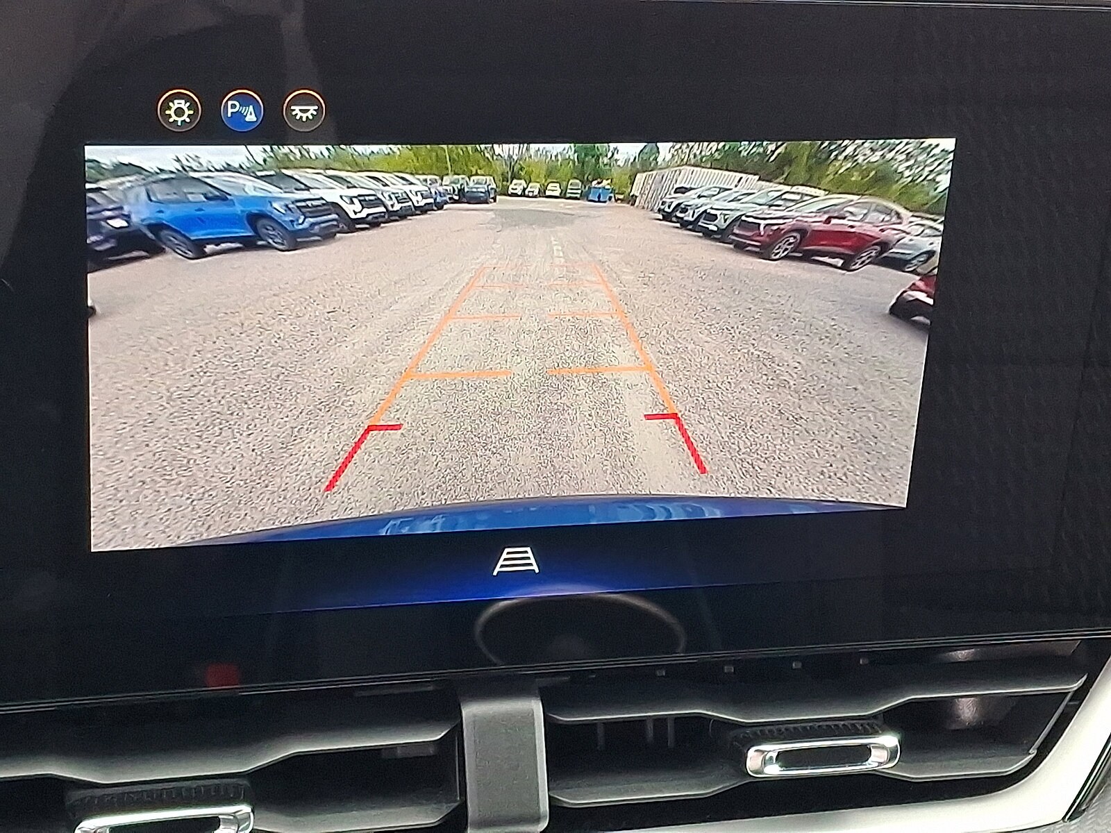 2025 Chevrolet Equinox LT photo 4