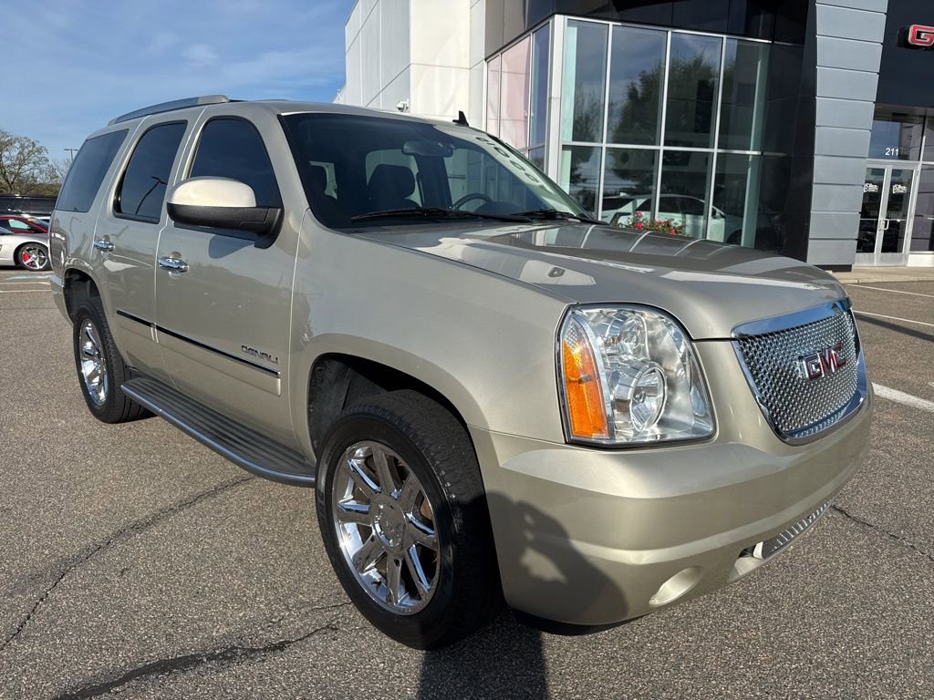 2014 Gmc Yukon Denali photo 2
