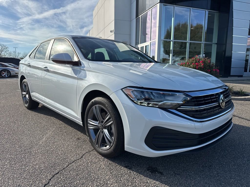 2023 Volkswagen Jetta SE photo 2