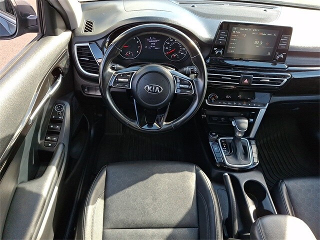 2021 Kia Seltos EX photo 2