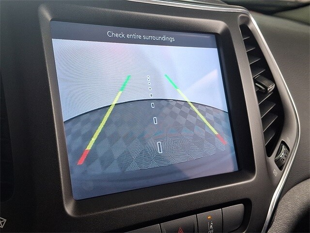 2022 Jeep Cherokee Trailhawk photo 4