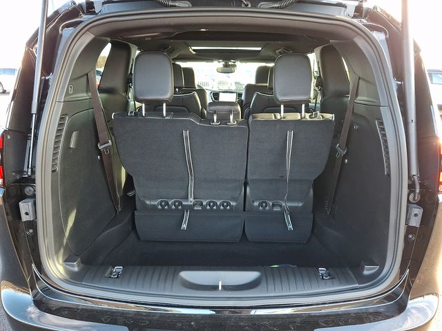 2026 Chrysler Pacifica Select - Photo 26
