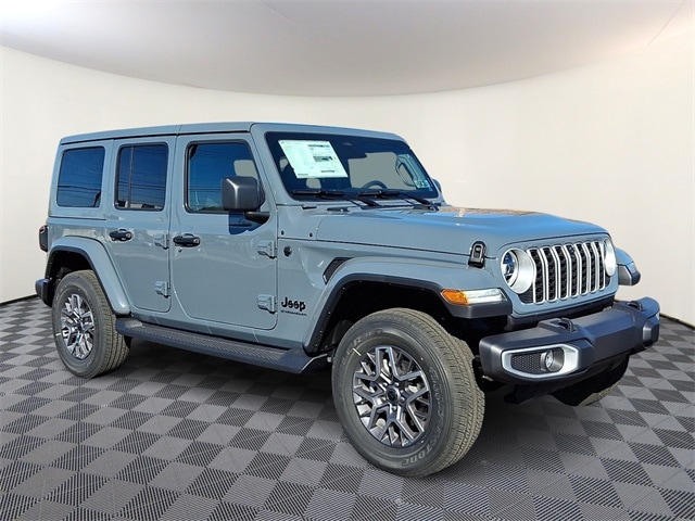 2026 Jeep Wrangler 4-Door Sahara's photo