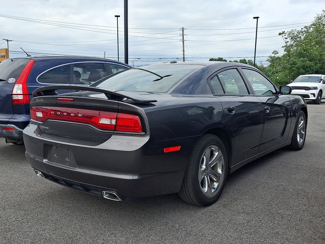 Used 2013 Dodge Charger SE with VIN 2C3CDXBG2DH680333 for sale in York, PA