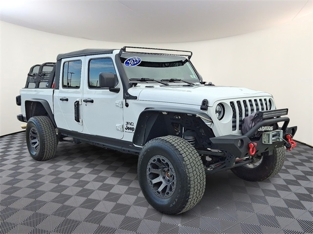 2023 Jeep Gladiator Sport S's photo