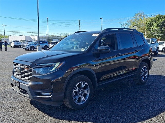 2022 Honda Passport TrailSport photo 2