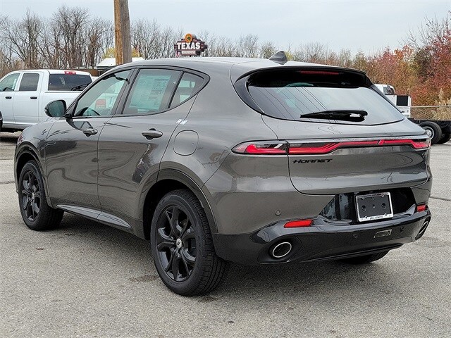 2024 Dodge Hornet R/T Plus photo 3