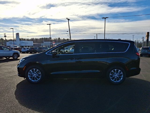 2026 Chrysler Pacifica Select - Photo 7