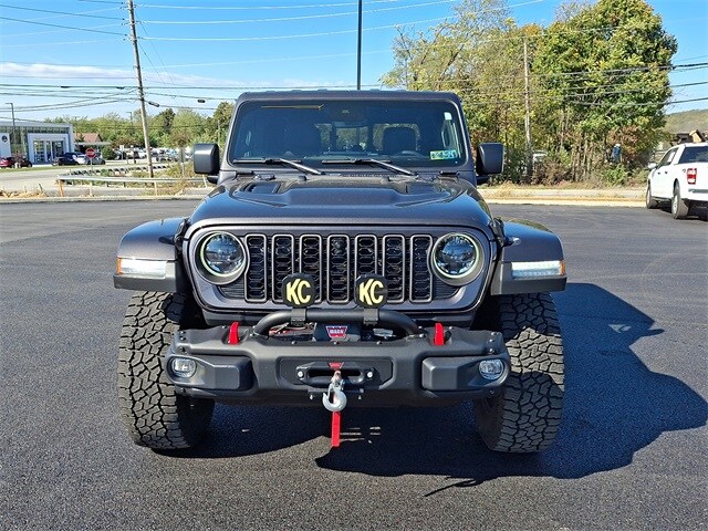 2024 Jeep Gladiator Rubicon photo 2