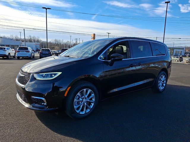 2026 Chrysler Pacifica Select - Photo 6