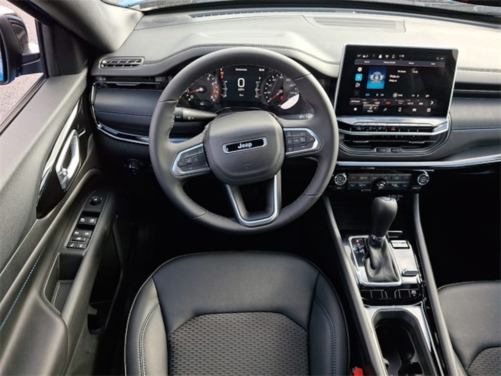 New 2026 Jeep Compass LATITUDE ALTITUDE 4X4 Sport Utility