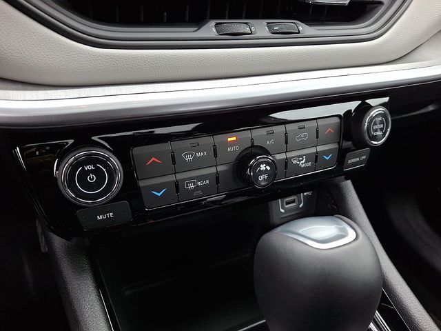 2026 Jeep Compass Limited - Photo 18