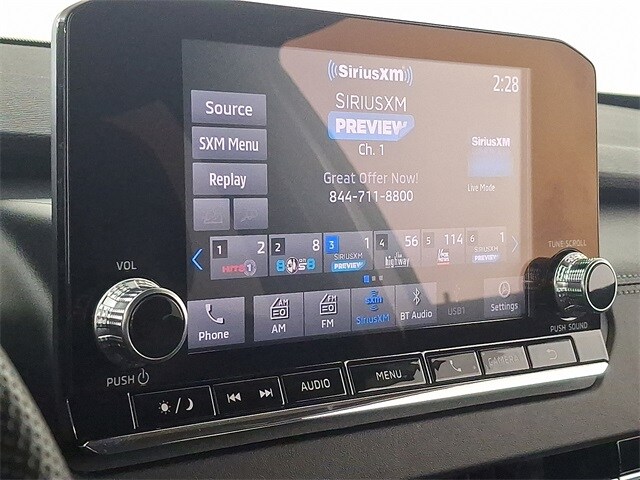 2024 Mitsubishi Outlander ES photo 3