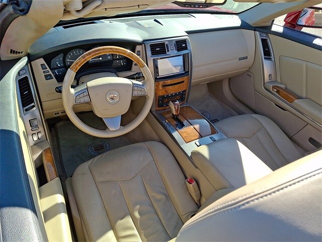 2008 Cadillac XLR Platinum photo 2