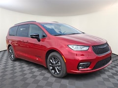 2025 Chrysler Pacifica SELECT Passenger Van