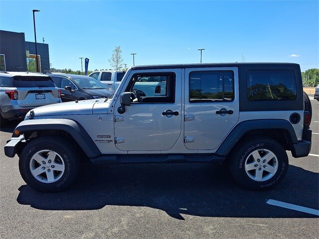2018 Jeep Wrangler Unlimited Sport photo 4