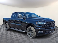 2026 Ram 1500 EXPRESS CREW CAB 4X4 5'7 BOX Pickup