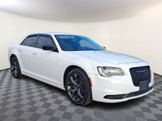 2023 Chrysler 300 Touring Sedan