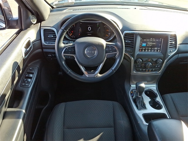 Used 2019 Jeep Grand Cherokee Laredo E with VIN 1C4RJFAG7KC635401 for sale in Hanover, PA