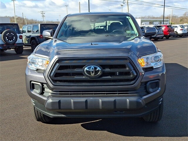 2021 Toyota Tacoma SR V6 photo 2